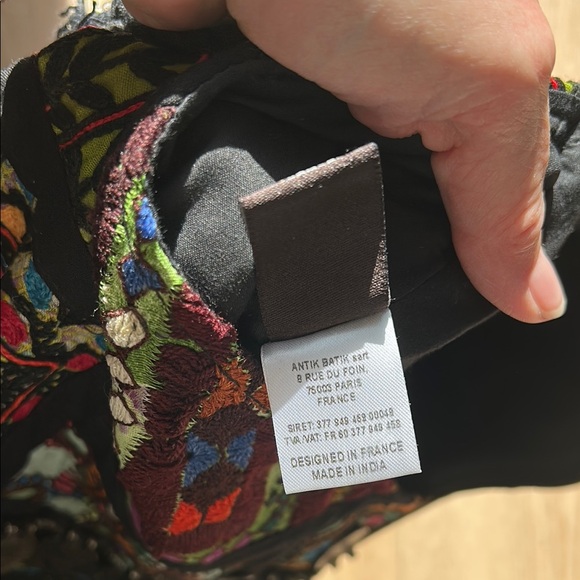 ANTI BATIK Embroidered Clutch - Picture 10 of 11